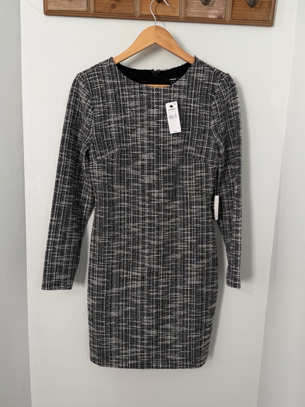 NWT Express Black and White Long-Sleeve Tweed Dress